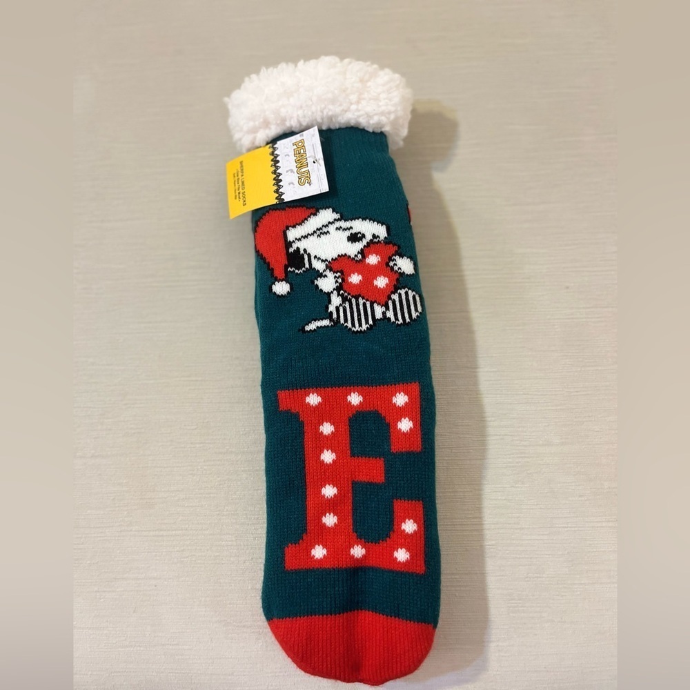 Peanuts Snoopy Sherpa-Lined Christmas Socks Cozy Plush Holiday Loungewear Gift